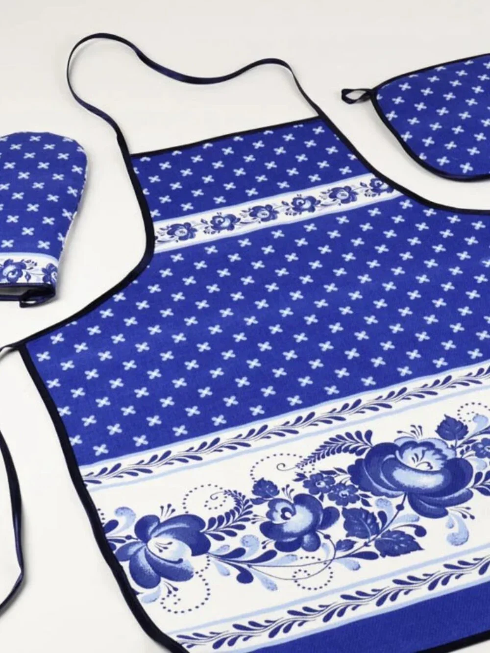 Russian 3pc Textile set Apron Mitt and an Potholder Blue Gzhel Floral Design